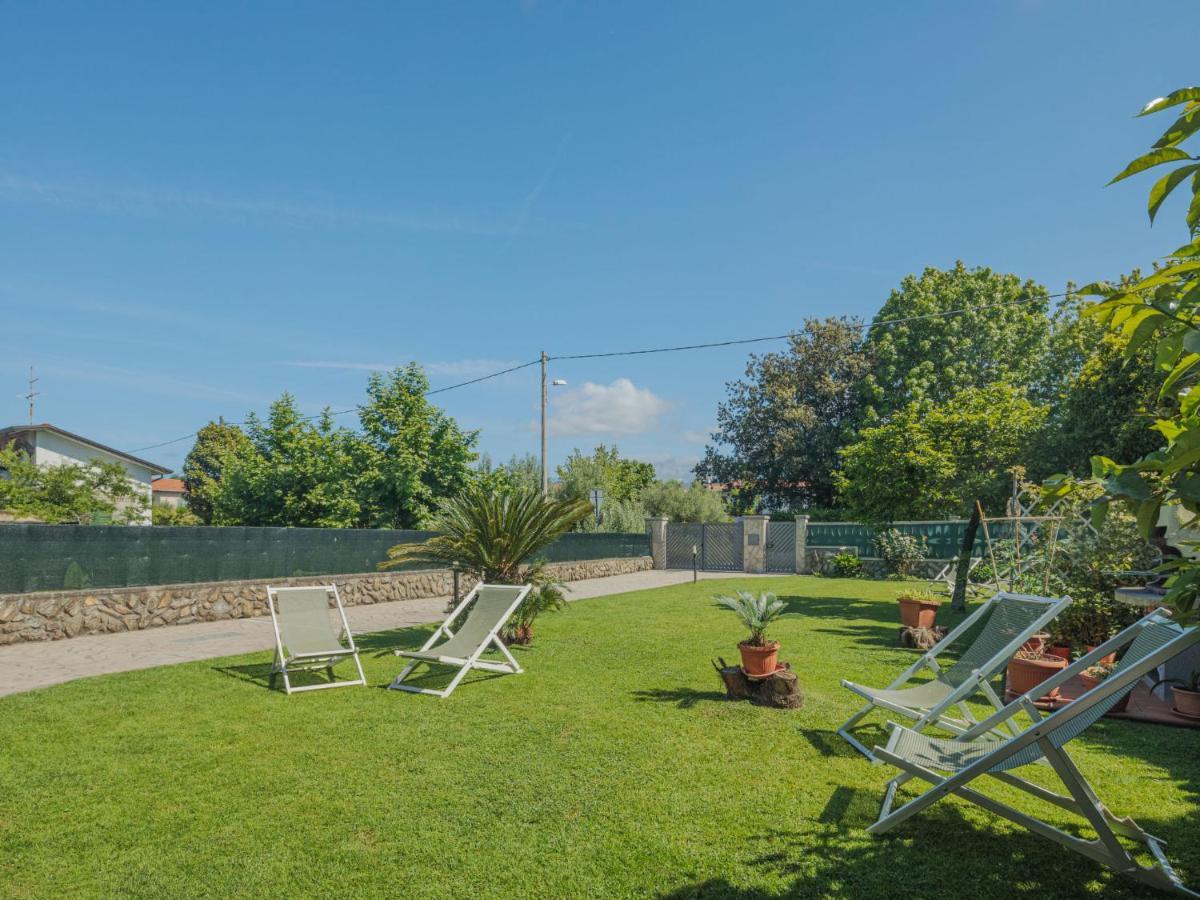 Apartment Emiliano By Interhome Marina di Massa Eksteriør billede