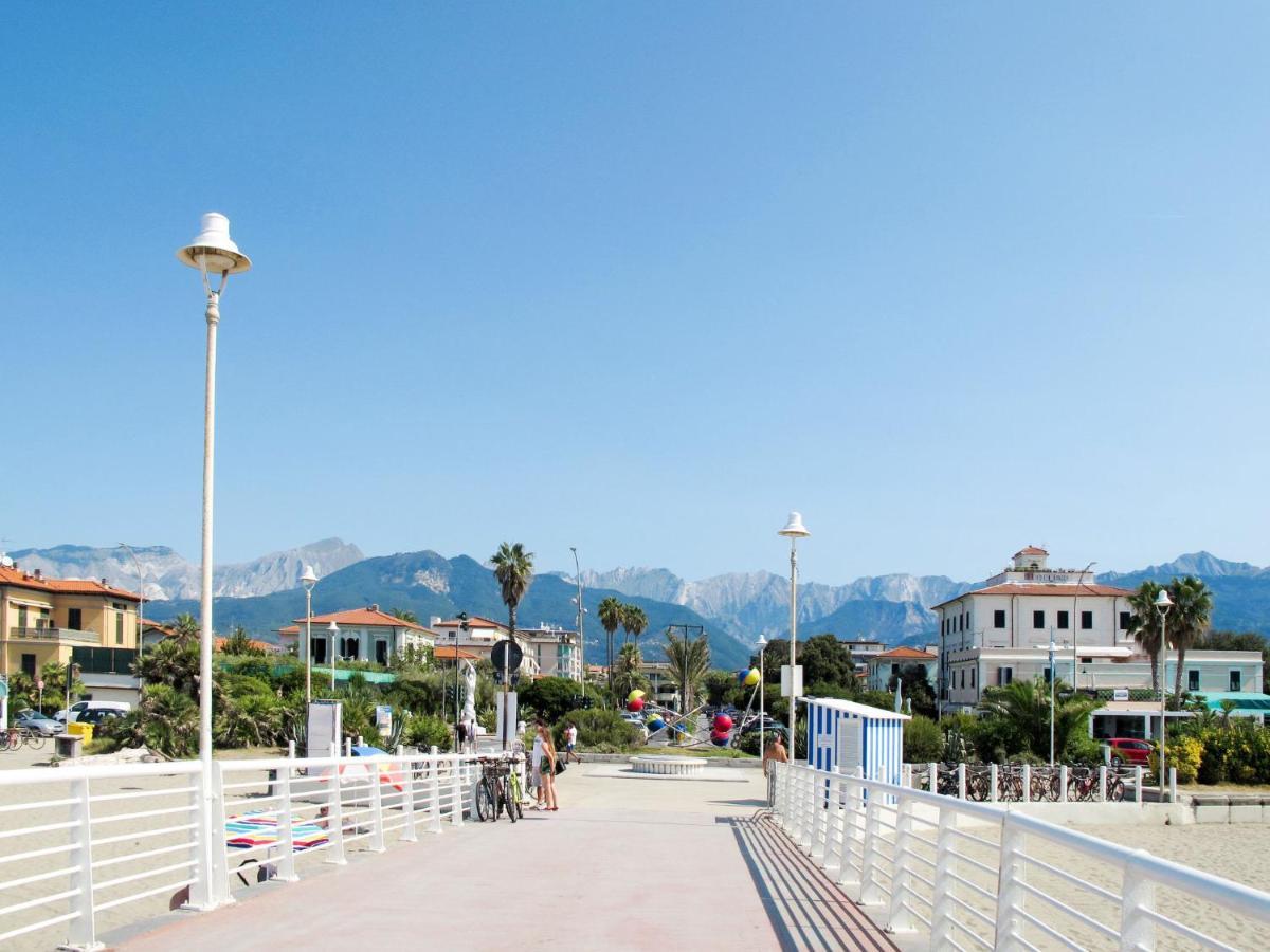 Apartment Emiliano By Interhome Marina di Massa Eksteriør billede